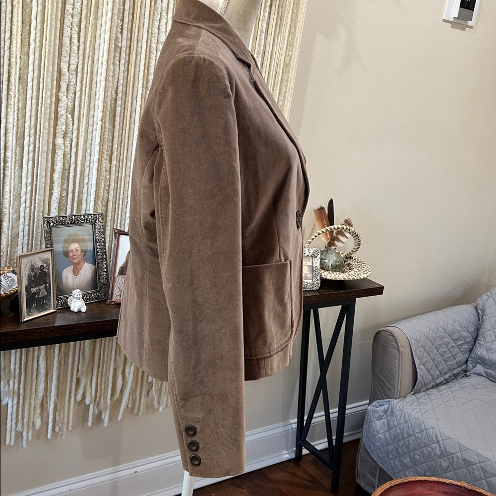Sweet Jacket - Picture 7 of 16